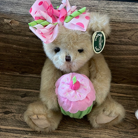 Casey Cupcake Bear