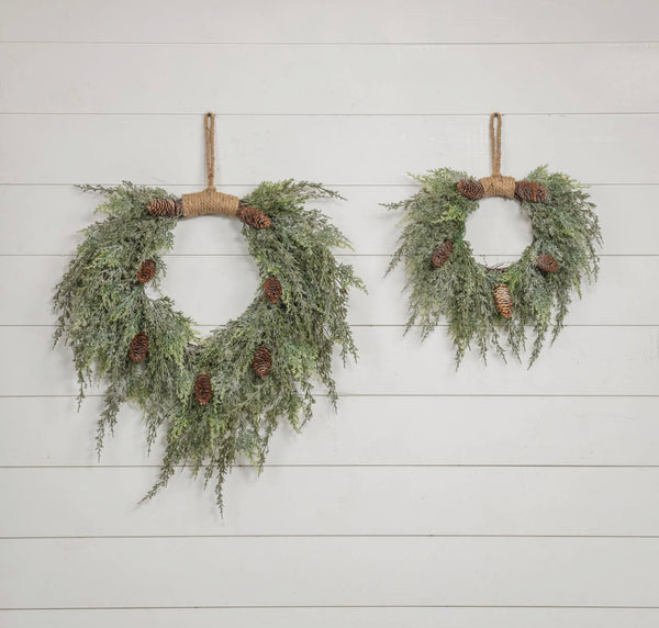 16” Snow Cedar Wreath