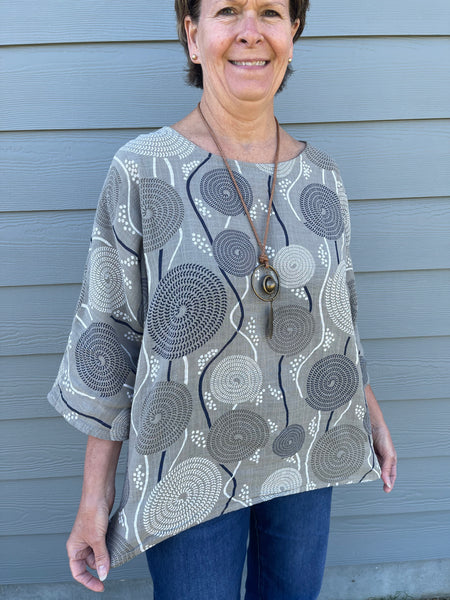 Circles Top with Necklace