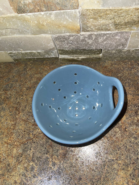 5” Berry Bowl with Handle